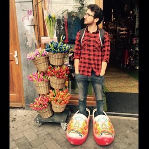 Meet your Posher, Yuri